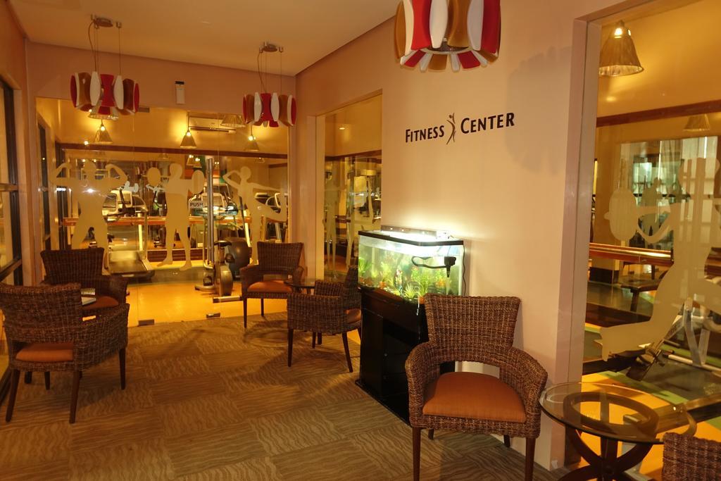 Luxury Condo At Forbeswood Parklane The Fort Bgc Makati City Zewnętrze zdjęcie