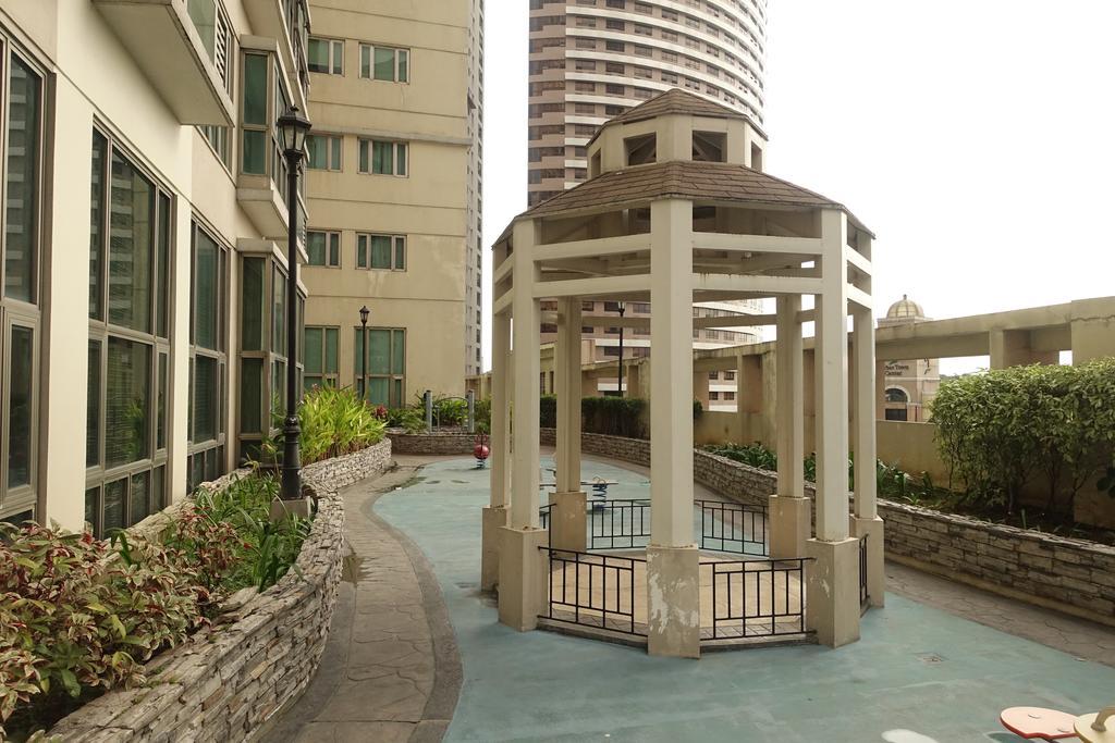 Luxury Condo At Forbeswood Parklane The Fort Bgc Makati City Zewnętrze zdjęcie