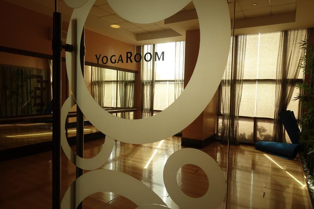Luxury Condo At Forbeswood Parklane The Fort Bgc Makati City Zewnętrze zdjęcie